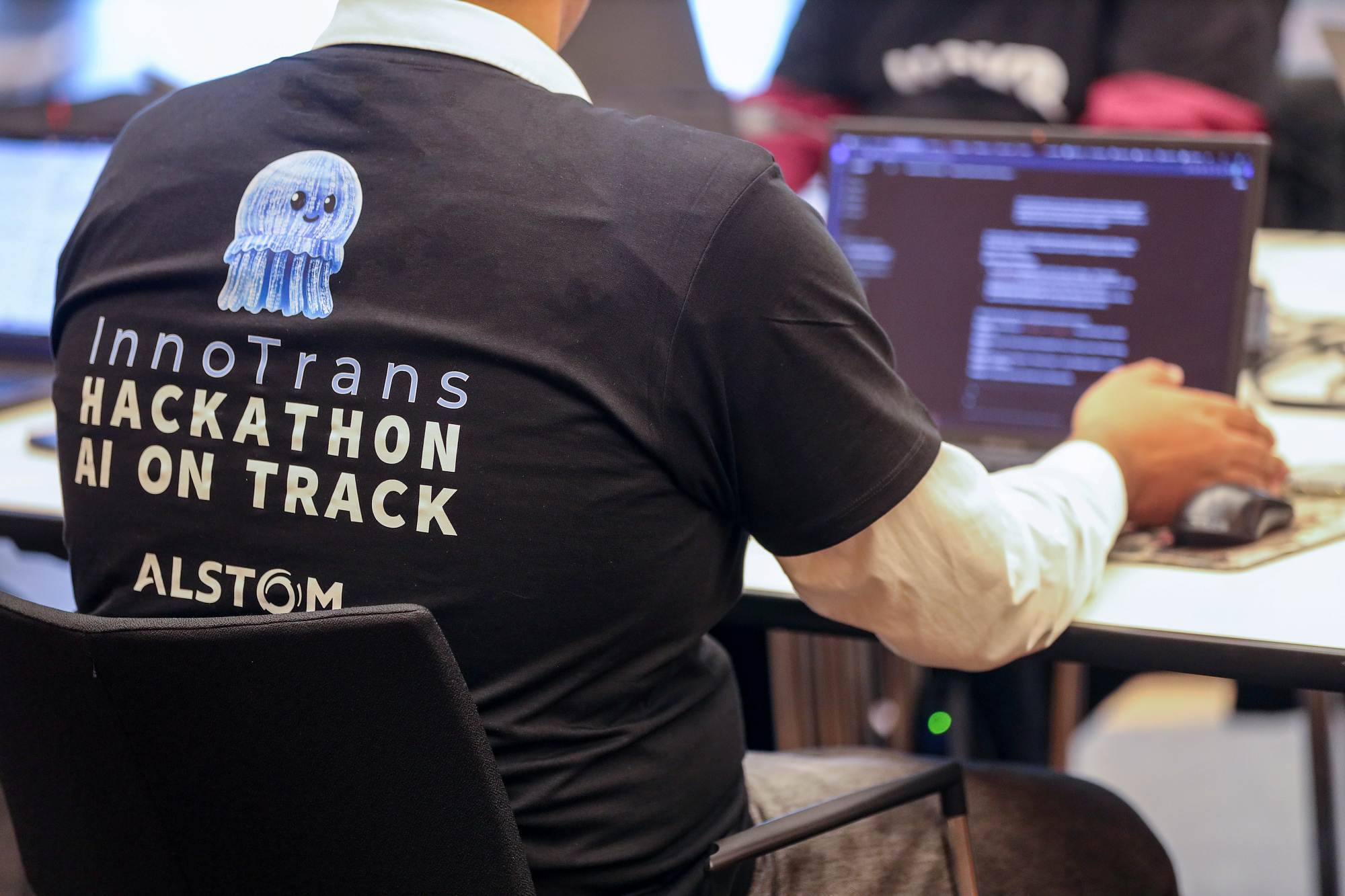 „AI on Track“: Beim ersten InnoTrans-Hackathon entsteht die Mobilität von morgen direkt auf der Messe